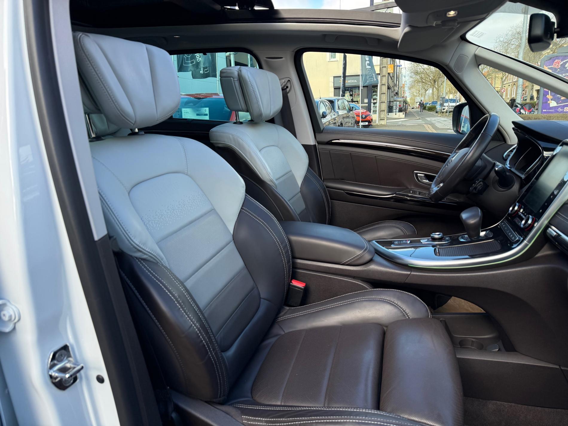 ESPACE V INITIALE PARIS 2.0L BLUEDCI 200CV EDC 7PL