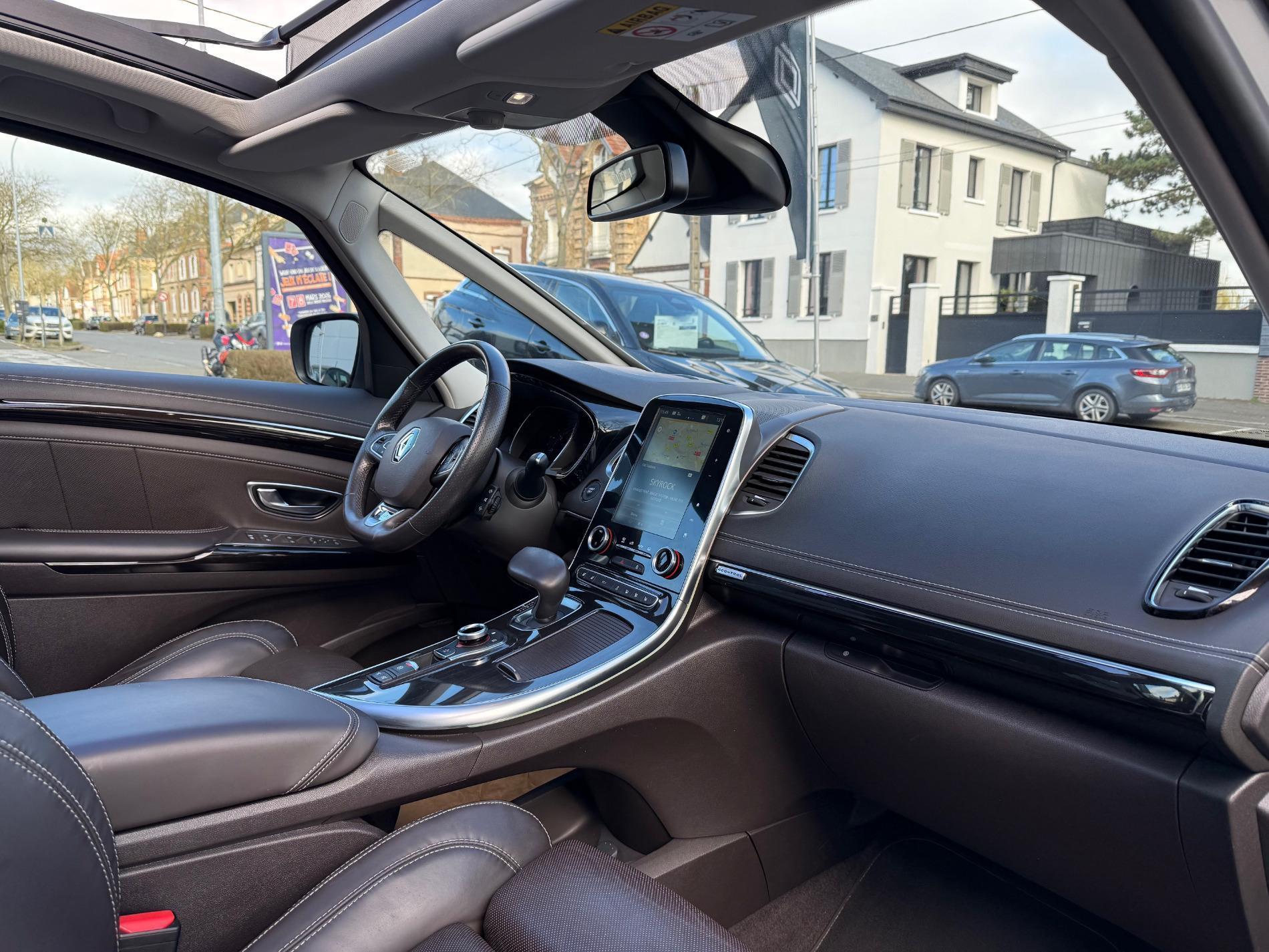 ESPACE V INITIALE PARIS 2.0L BLUEDCI 200CV EDC 7PL