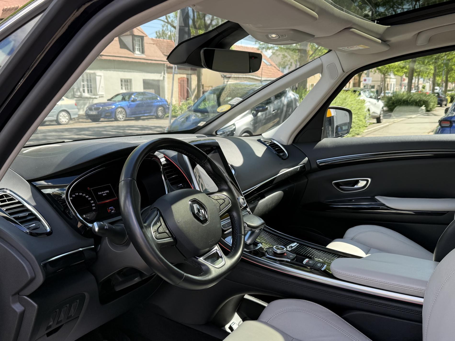 ESPACE V INITIALE PARIS 2.0L BLUEDCI 200CV EDC 7PL