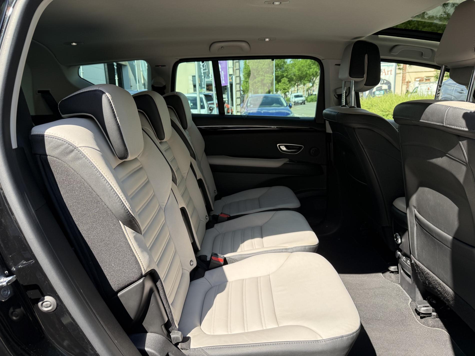 ESPACE V INITIALE PARIS 2.0L BLUEDCI 200CV EDC 7PL