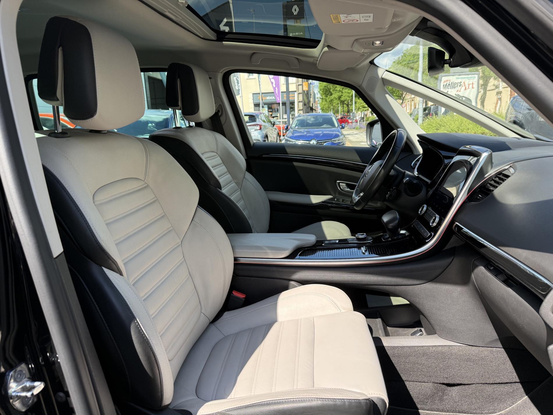ESPACE V INITIALE PARIS 2.0L BLUEDCI 200CV EDC 7PL