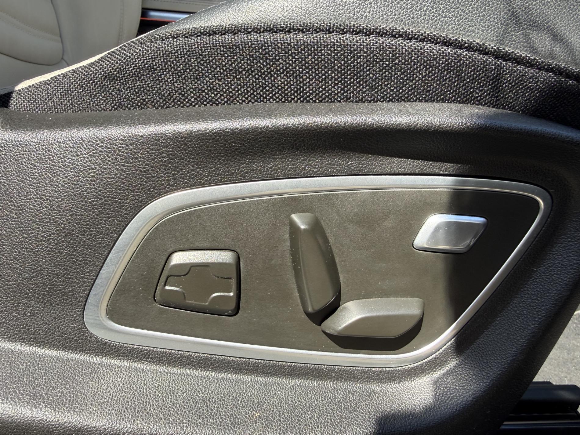 ESPACE V INITIALE PARIS 2.0L BLUEDCI 200CV EDC 7PL