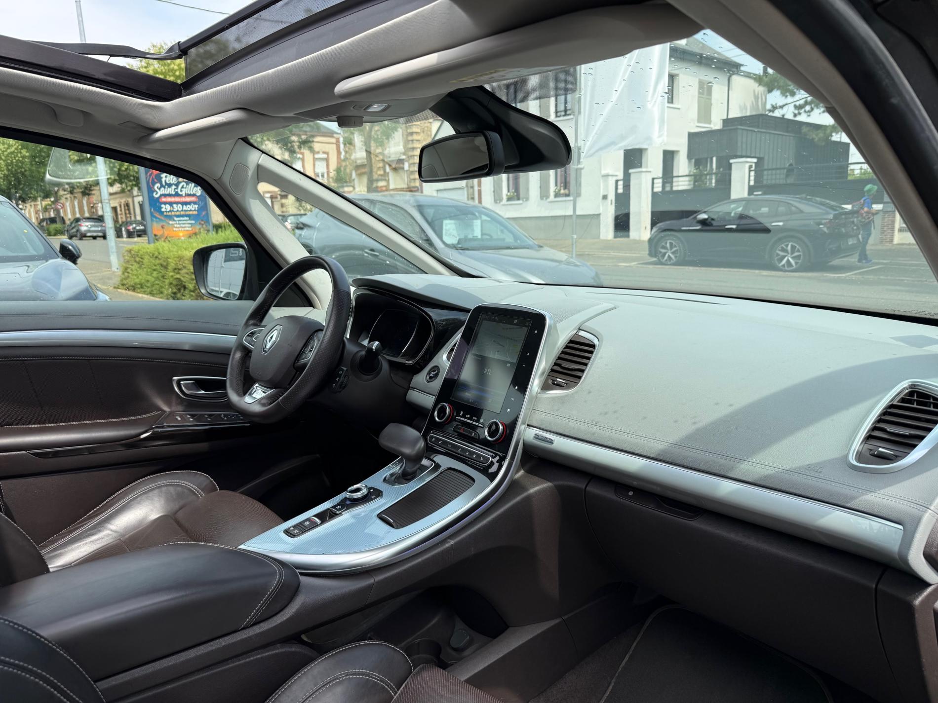 ESPACE V INITIALE PARIS 2.0L BLUEDCI 200CV EDC 7PL