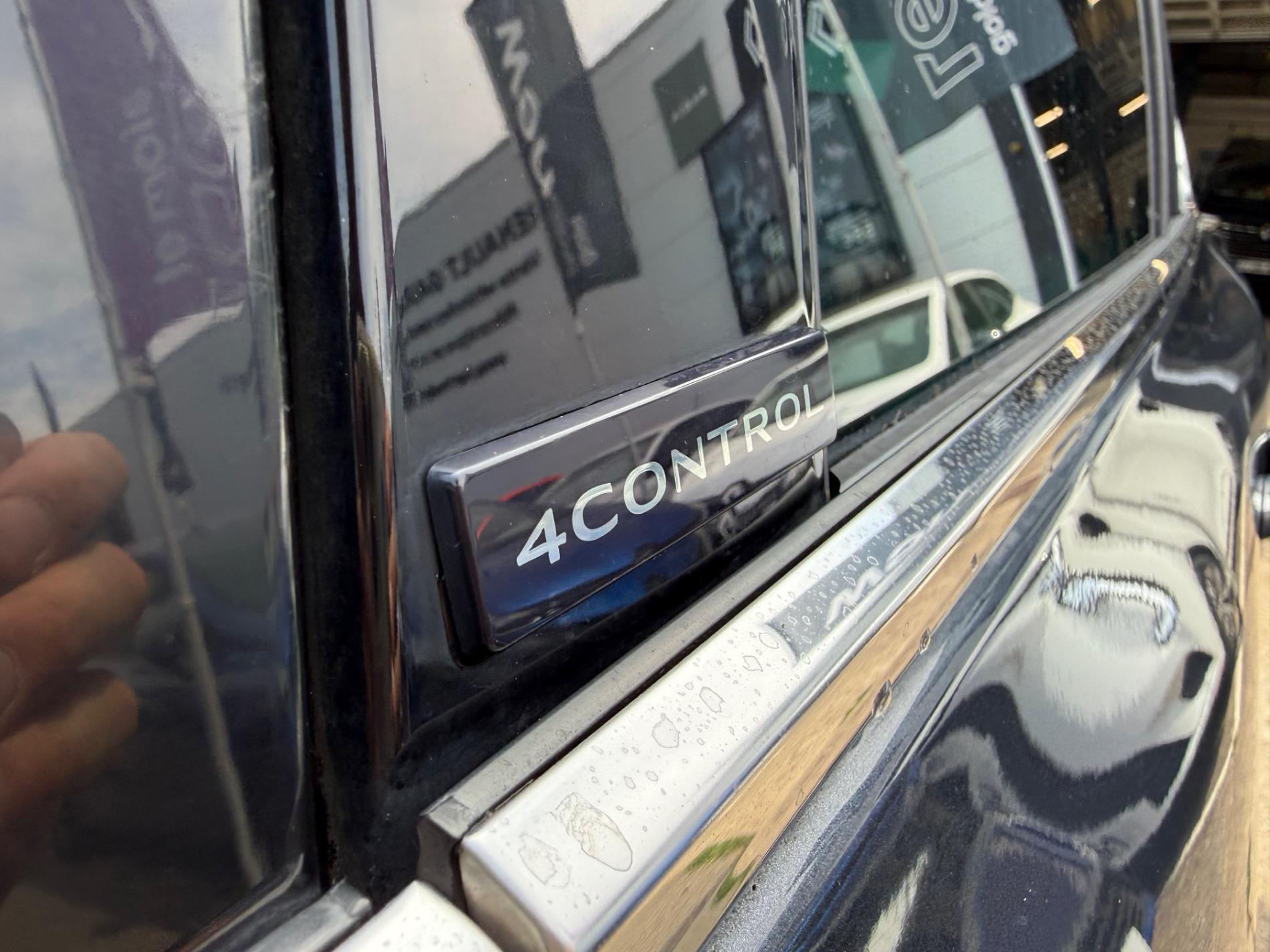 ESPACE V INITIALE PARIS 2.0L BLUEDCI 200CV EDC 7PL