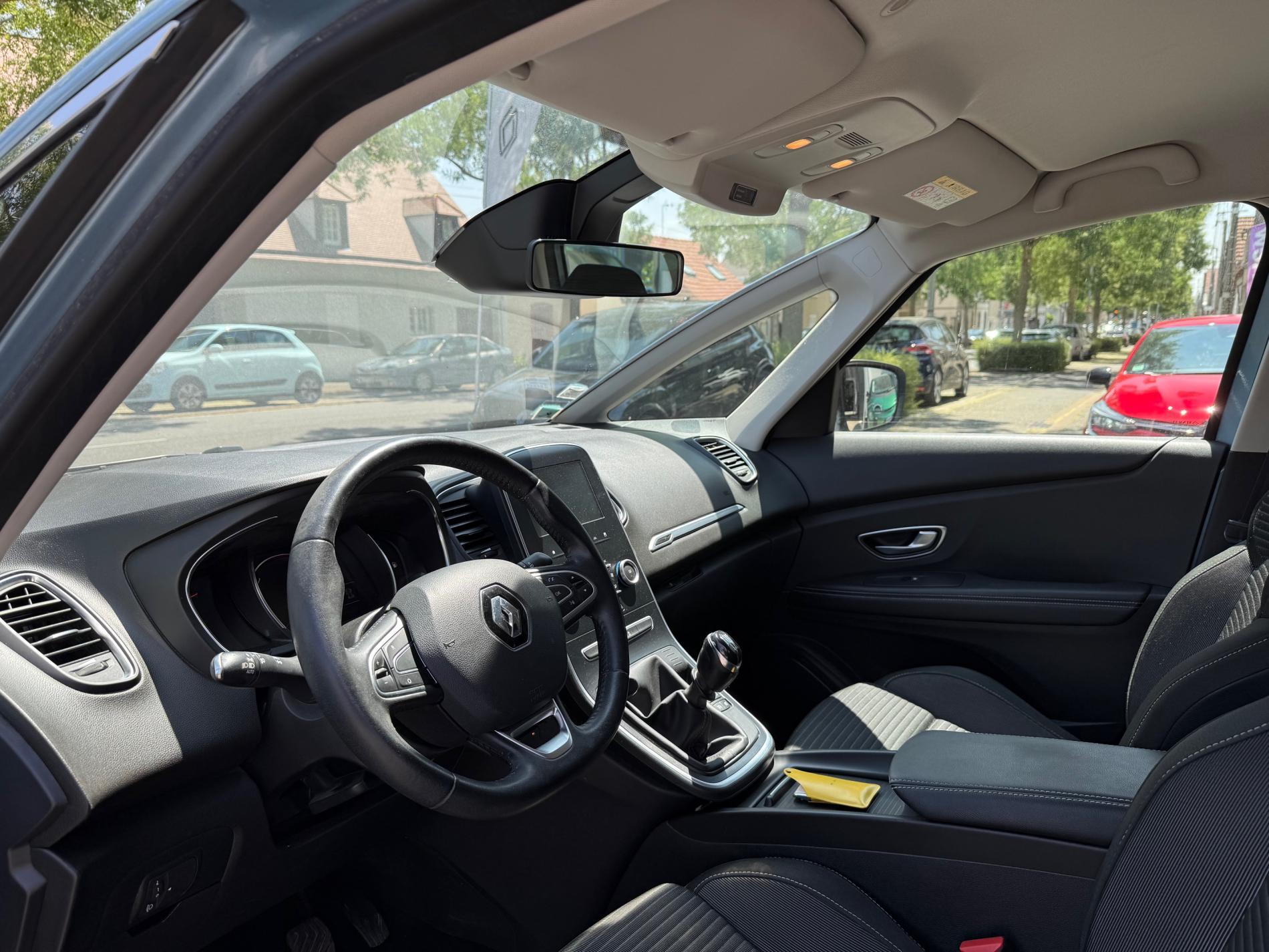 GRAND SCENIC IV INTENS 1.3L TCE 140CV EDC 7 PL