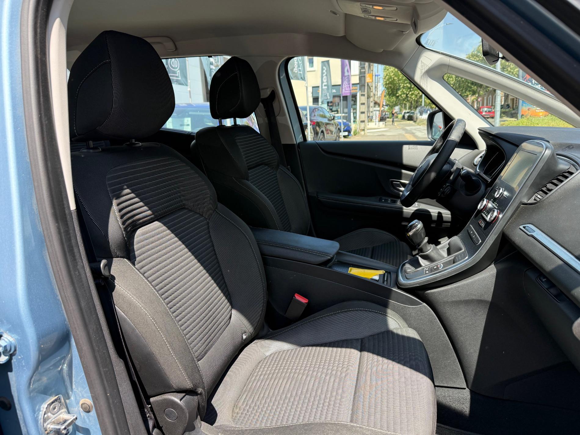 GRAND SCENIC IV INTENS 1.3L TCE 140CV EDC 7 PL