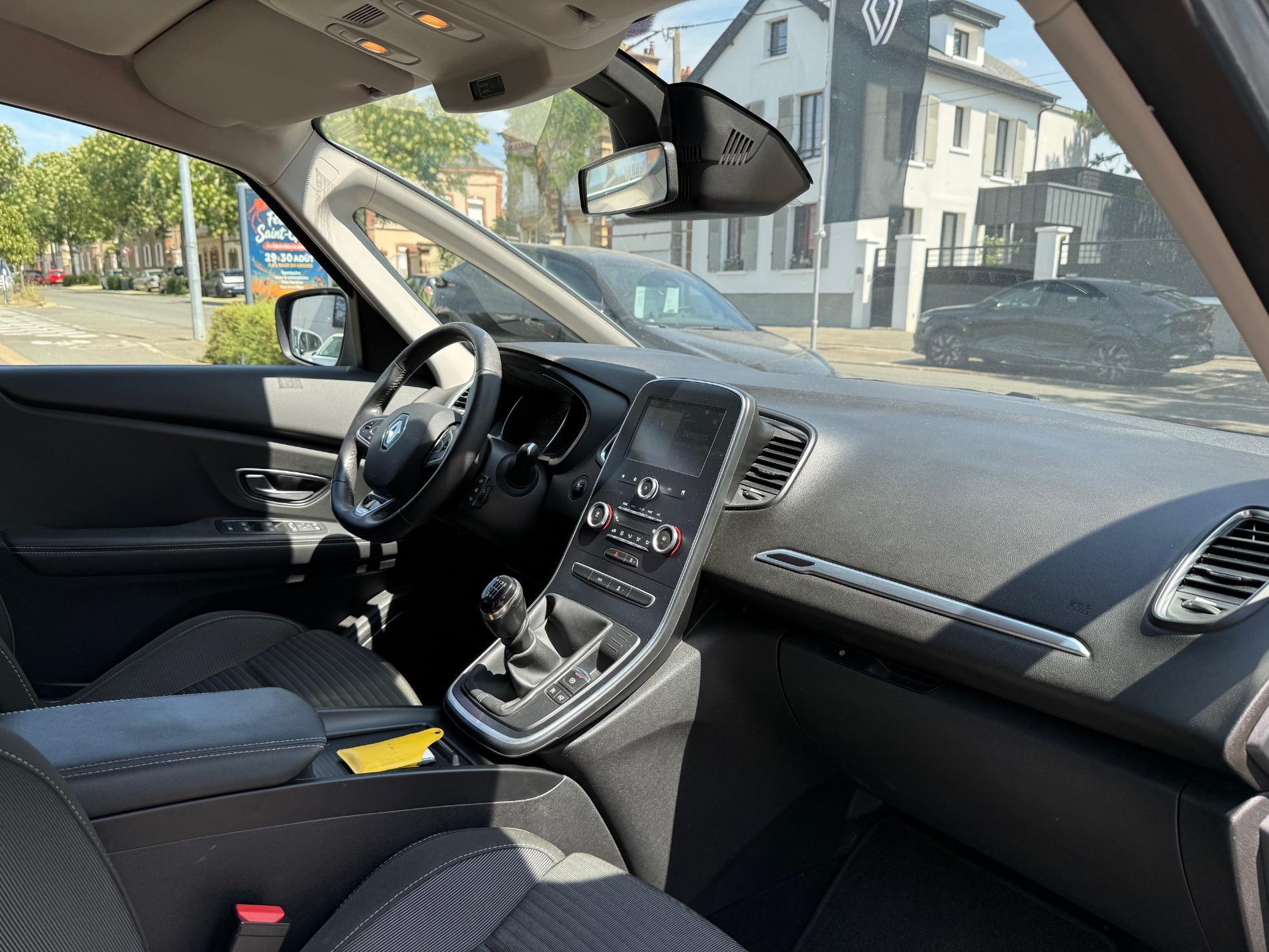 GRAND SCENIC IV INTENS 1.3L TCE 140CV EDC 7 PL