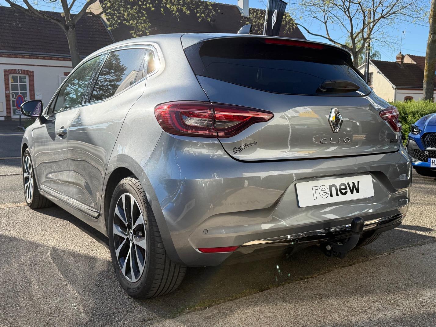 RENAULT CLIO V