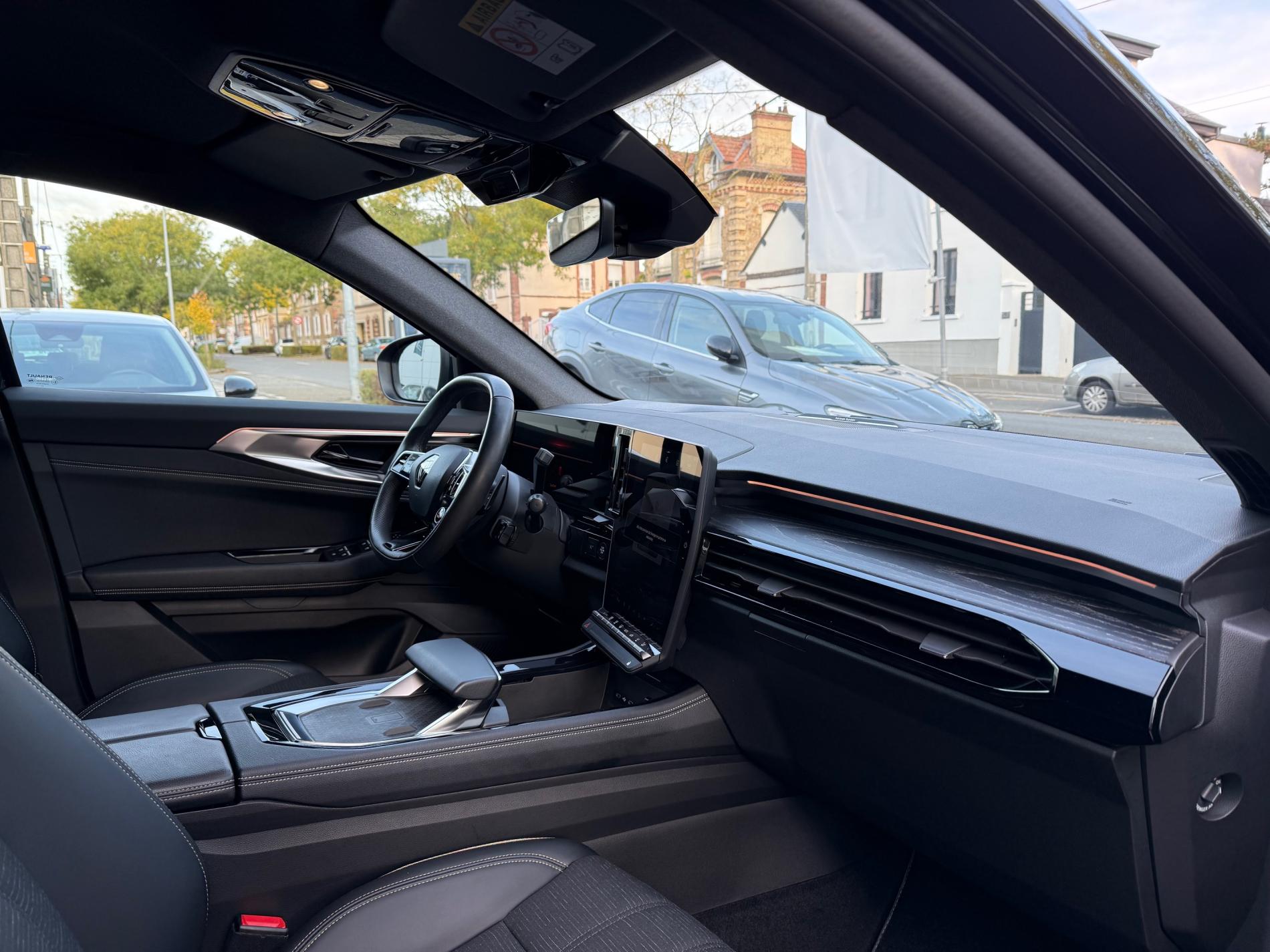 AUSTRAL ICONIC 1.2L E TECH 200CV