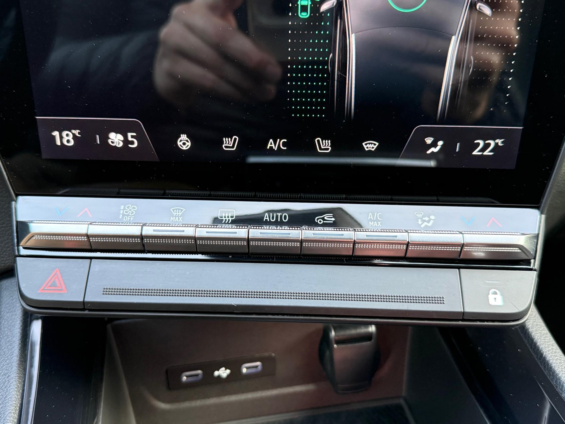 AUSTRAL ICONIC 1.2L E TECH 200CV